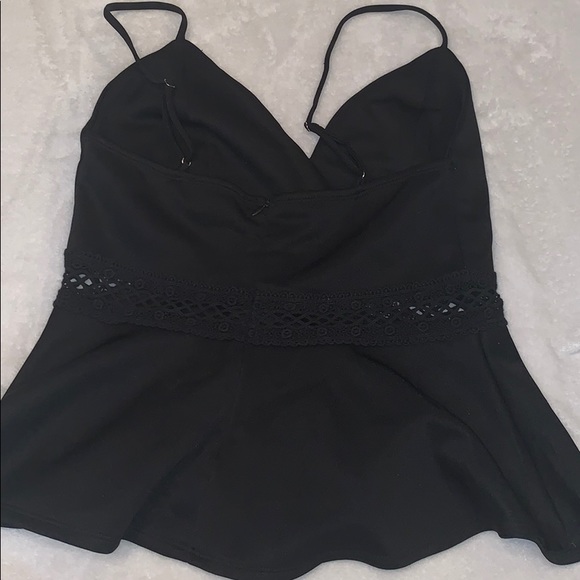 Top - Picture 2 of 3